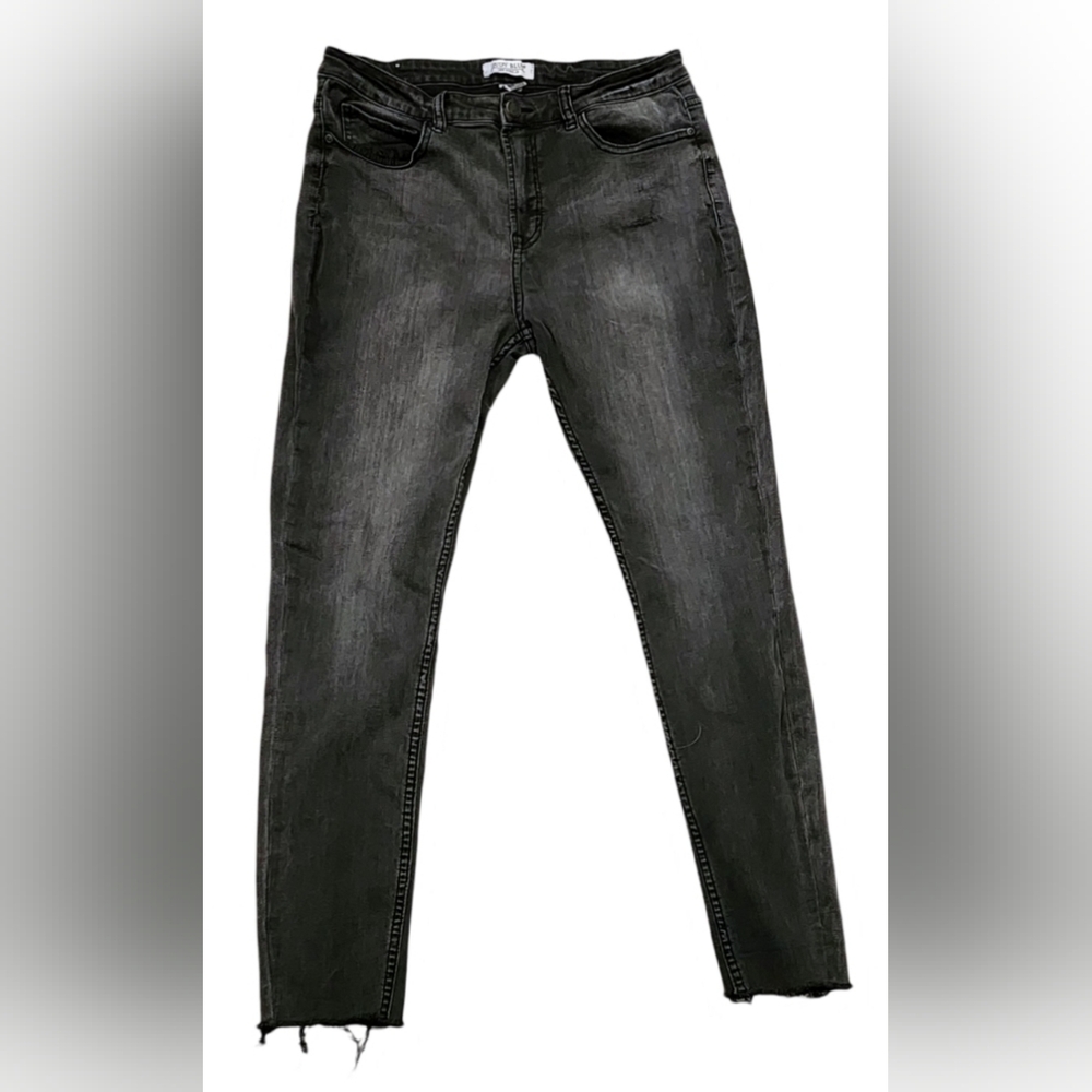 Judy Blue cropped skinny raw hem High rise black jeans, size 13/31